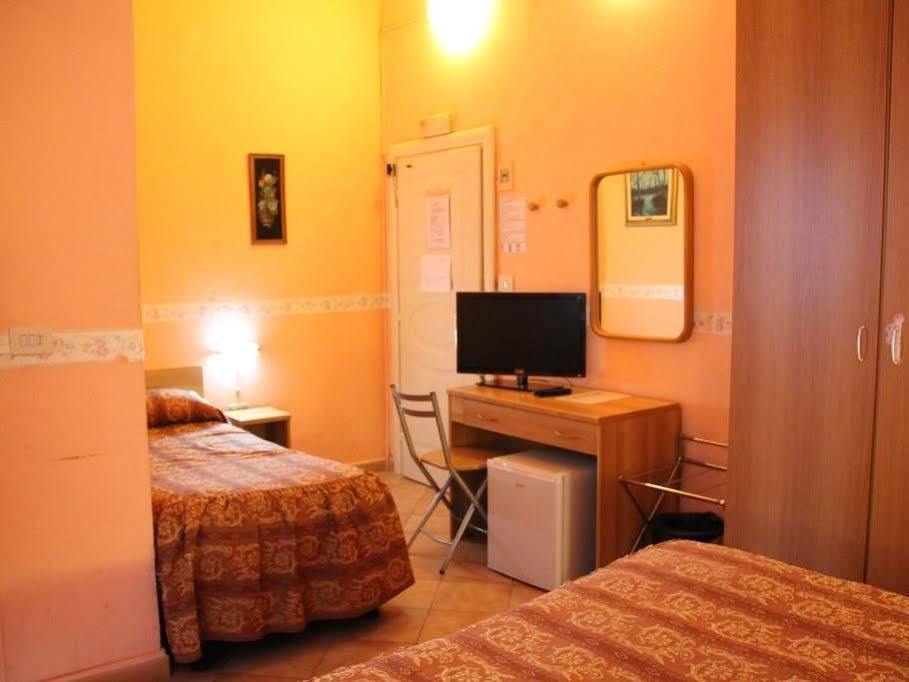 Hotel Camilla Guelfa Флоренция Экстерьер фото